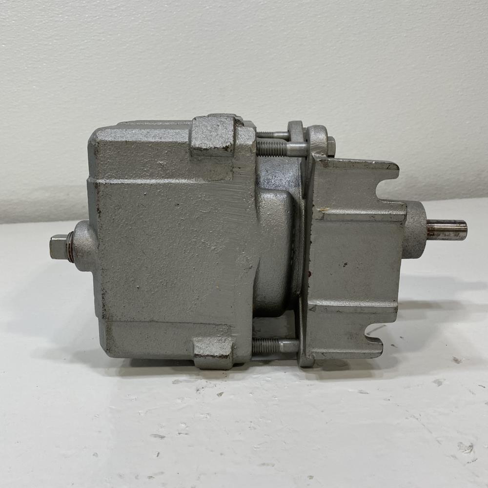 Teel 1-1/2" Self-Priming Centrifugal Pump 1P884