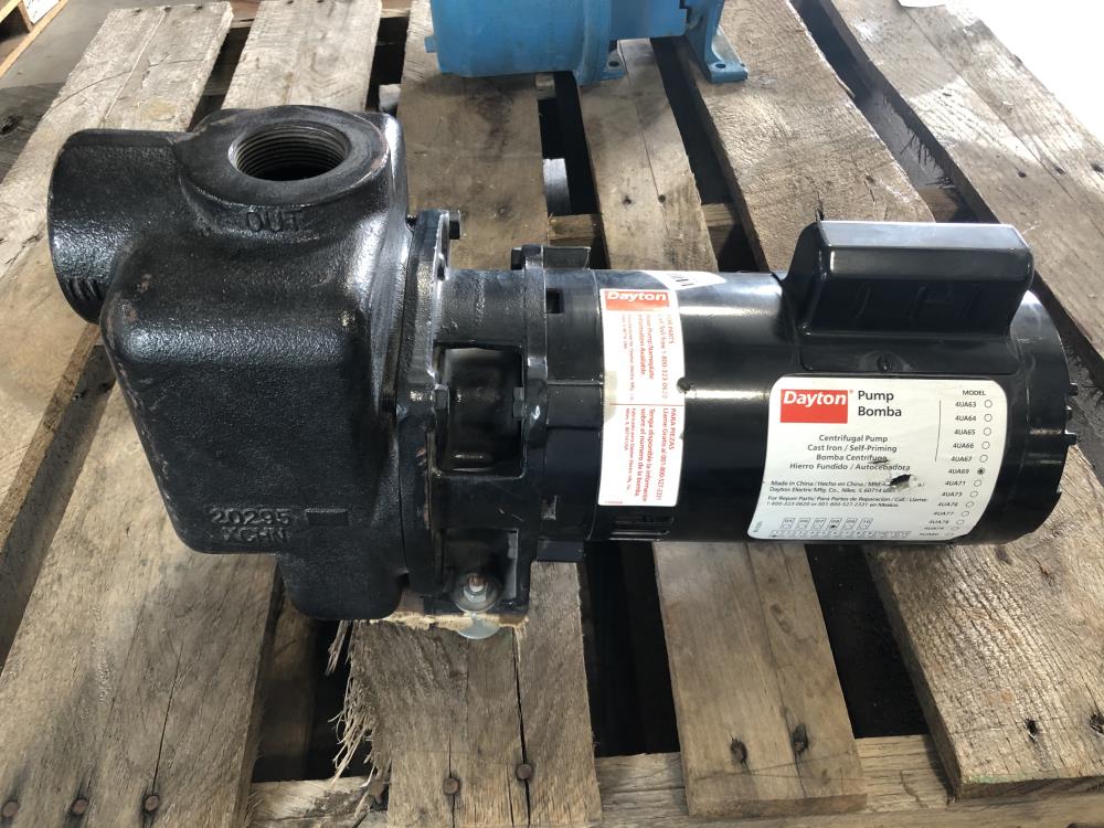 Dayton 1-1/2" NPT CI Self-Priming Centrifugal Pump 4UA69 with .75 HP Motor