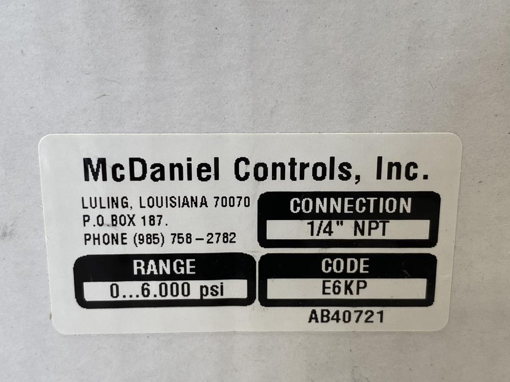 McDaniel 4” Face 0 - 6,000 PSI Pressure Gauge, 1/4" NPT, Liquid Filled E6KP