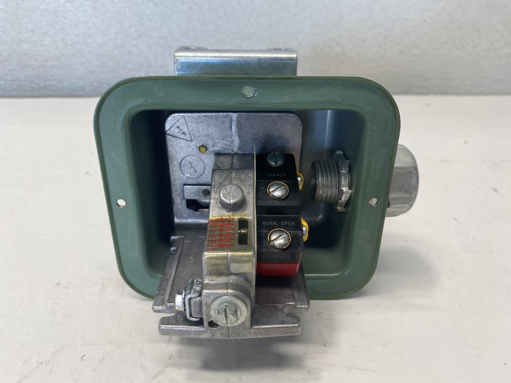 Asco Tri-Point Switch Interruptor PB11A W/ Thermostat KD11A4 