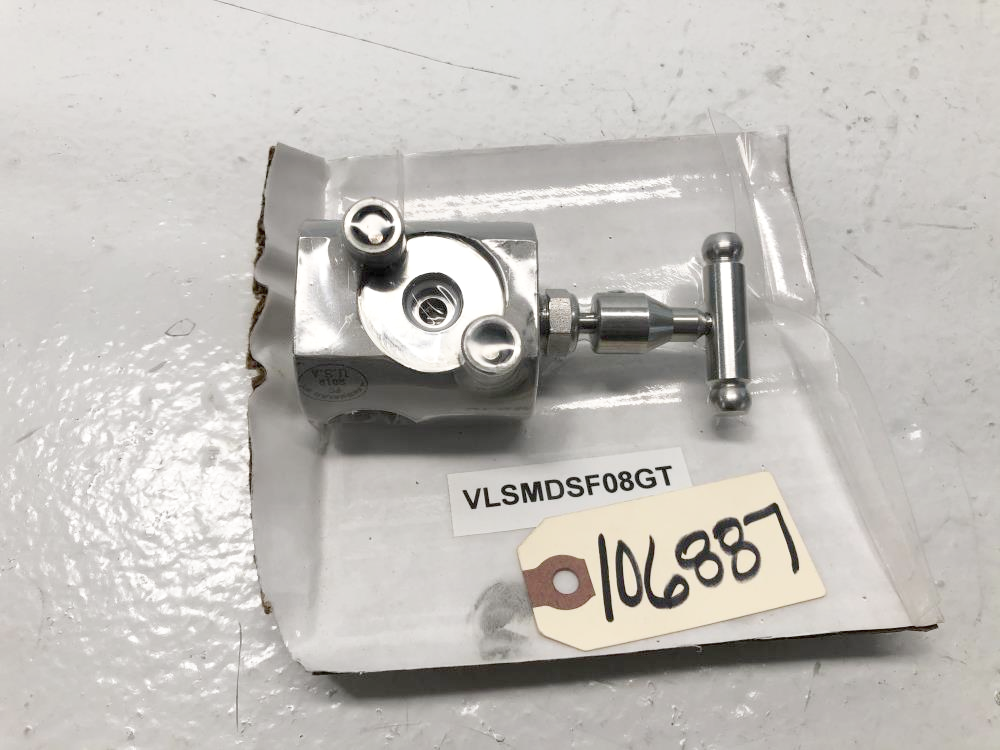 D/A 1/2" 4-Way Sampling Valve, GPSV-T-SS-F4F4FLG