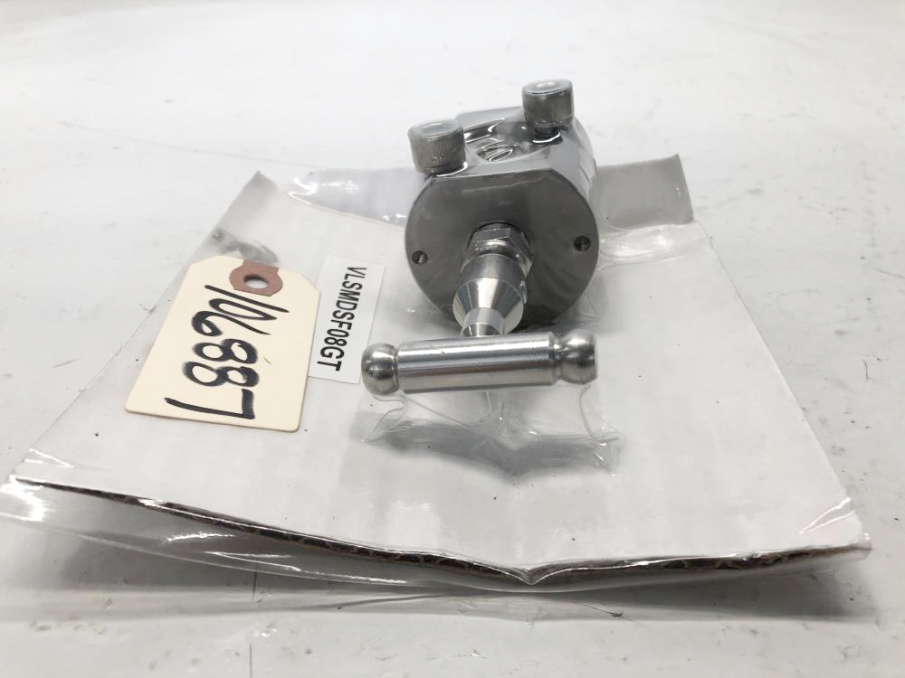 D/A 1/2" 4-Way Sampling Valve, GPSV-T-SS-F4F4FLG