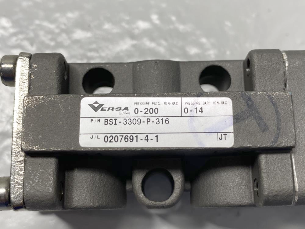 Versa 1/4" NPT 3-Way 316SS Pneumatic Directional Valve BSI-3309-P-316