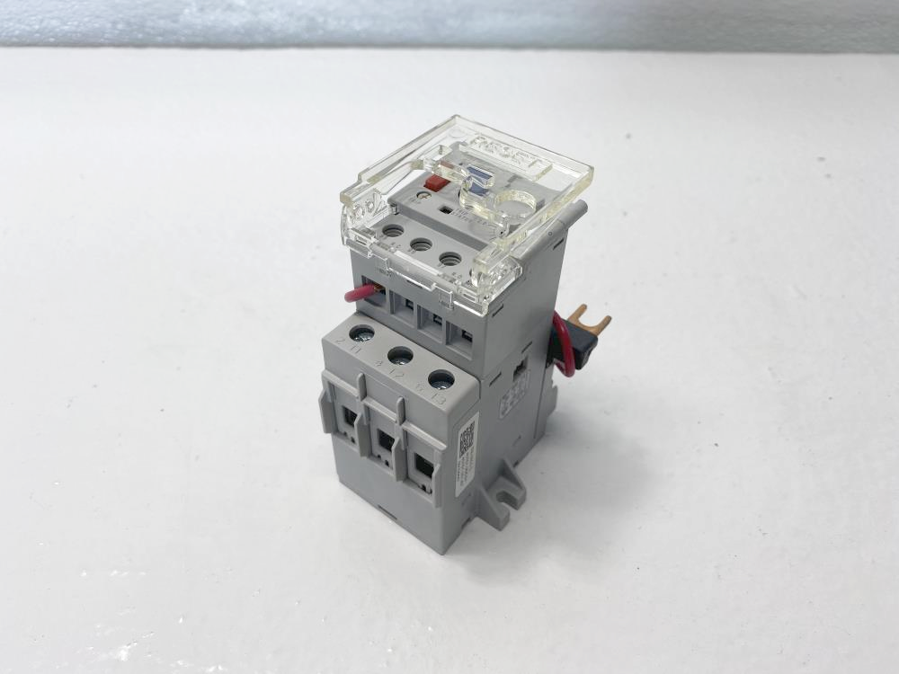 Allen Bradley 3 Phase Overload Relay, 592-EECC