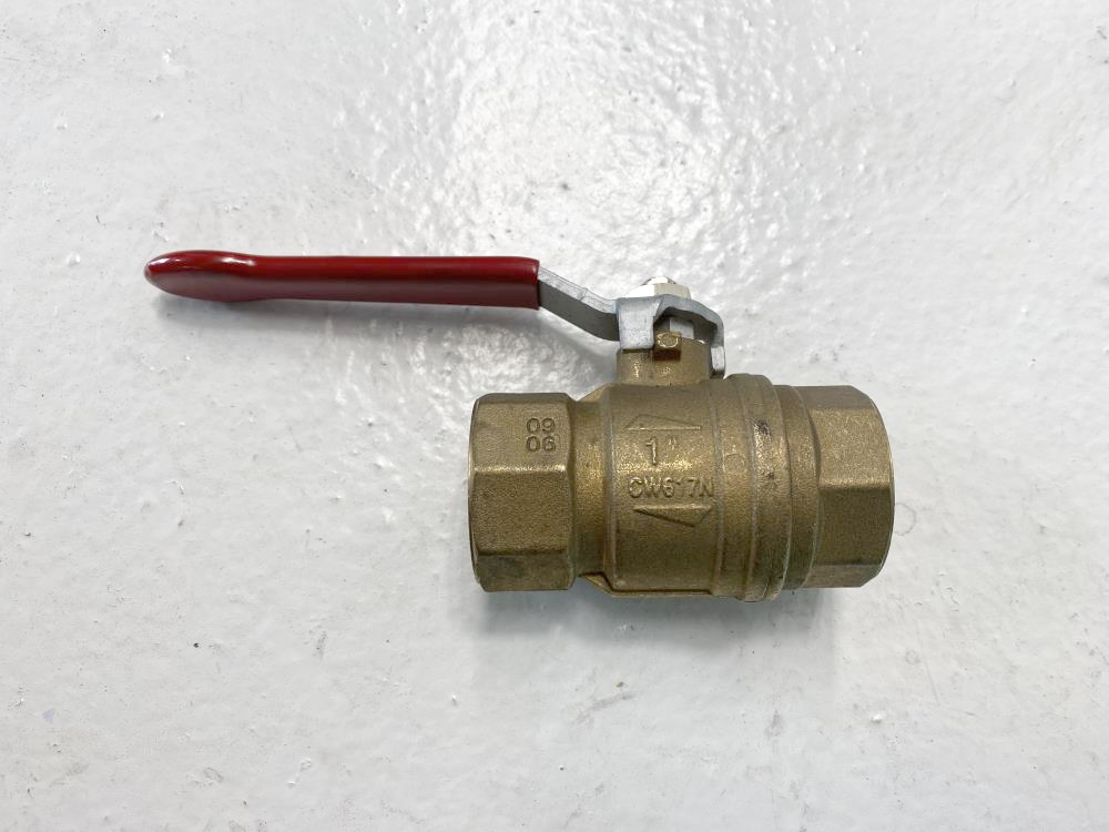 RUB 1" Threaded 2-Piece Brass Inline Ball Valves, Stainless Trim S.92