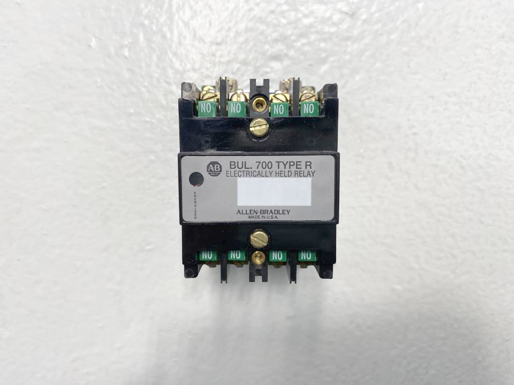 Allen Bradley Type R Electrically Held AC Relay 700-R400A1