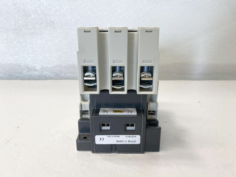 Siemens 80A, 600V Contactor Starter Relay 3TF46 11-0AK6
