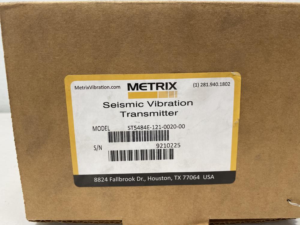 Metrix Seismic Vibration Transmitter ST5484E-121-0020-00 W/ Killark Elbow Cap