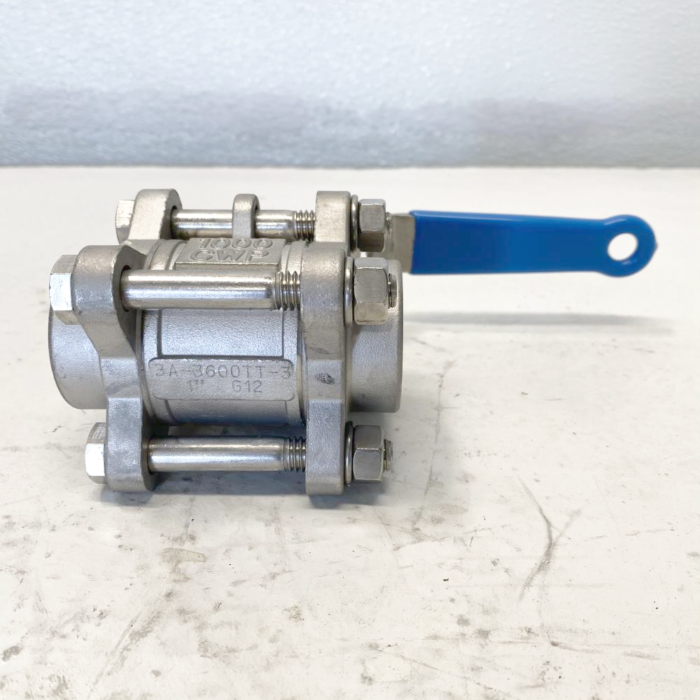 Jamesbury 1" Threaded CF8M Full Port Ball Valve 1" 3A3600TT3