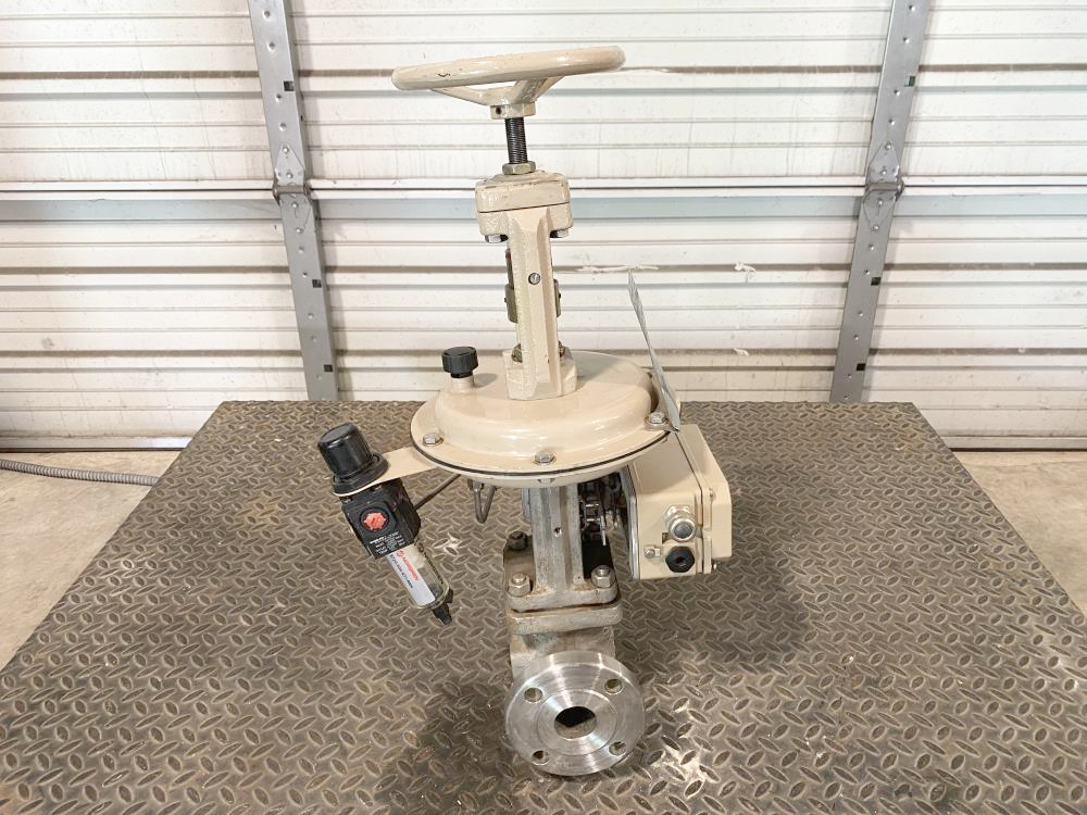 Samson 1-1/2" 150# CF8 Actuated Globe Control Valve 241-1 w/ 3730-4 Positioner