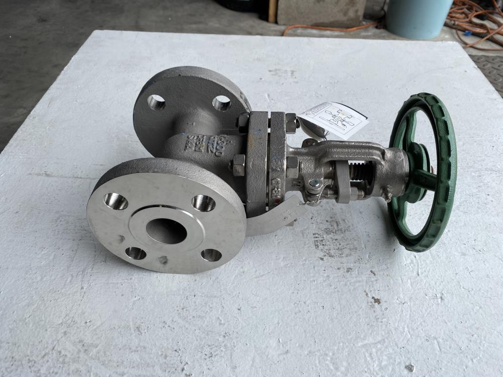 Kitz 1-1/2" 300# RF CF8M Gate Valve 300UMHAMBG