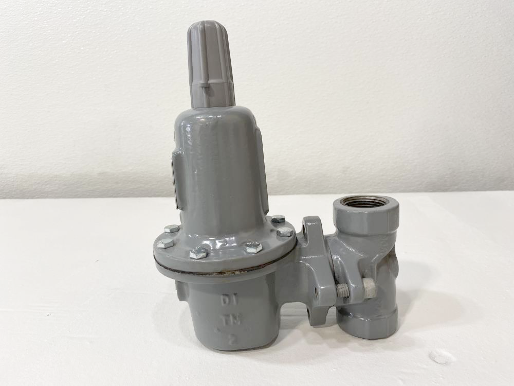 Fisher 1" NPT 627 Pressure Regulator, 1540 PSIG