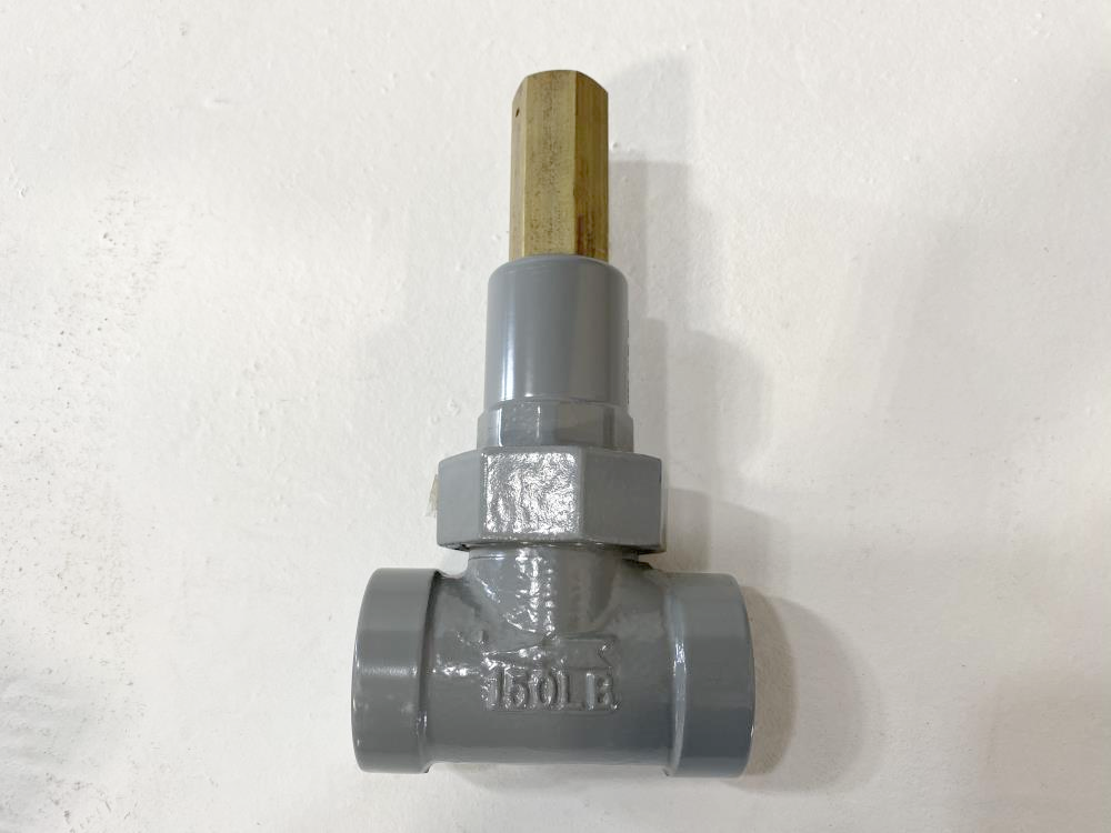 Fisher 1" NPT 150# Cast Iron Back Pressure Relief Valve 1805-18