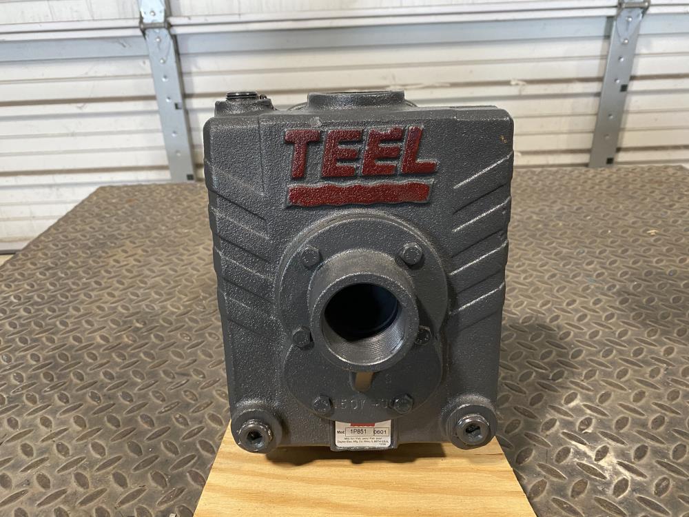 Teel 1-1/2" NPT Cast Iron Self-Priming Centrifugal Pump 1P851 w/ 2HP Motor