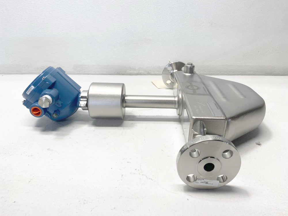 Micro Motion 1/2" 300# 316SS Coriolis Flowmeter F050A114CRBAEZZZZ w/ Transmitter