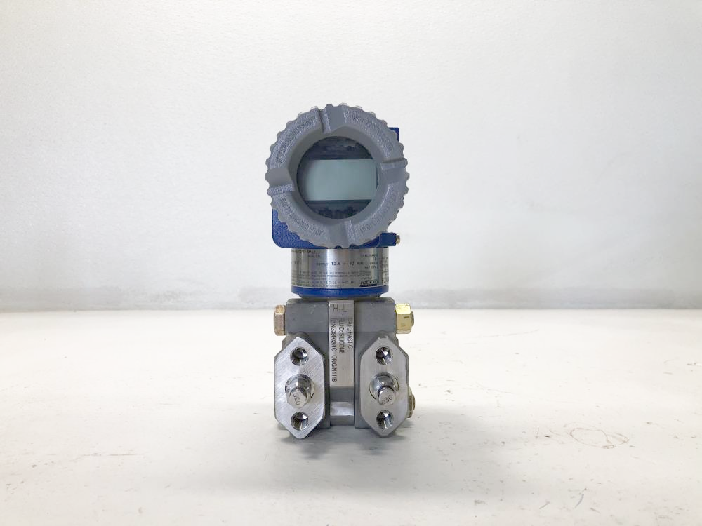 Foxboro I/A Series Pressure Transmitter Model# IDP10-D26D21F-M1L1