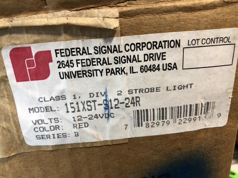Federal Signal Corp. Red 2 Strobe Light Model 151XST-S12-24R