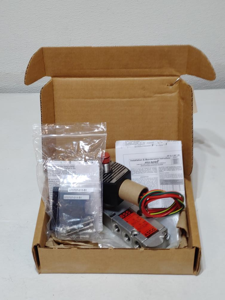 ASCO Red-Hat 1/4" 4-Way Pilot Solenoid Valve #EF8551G309