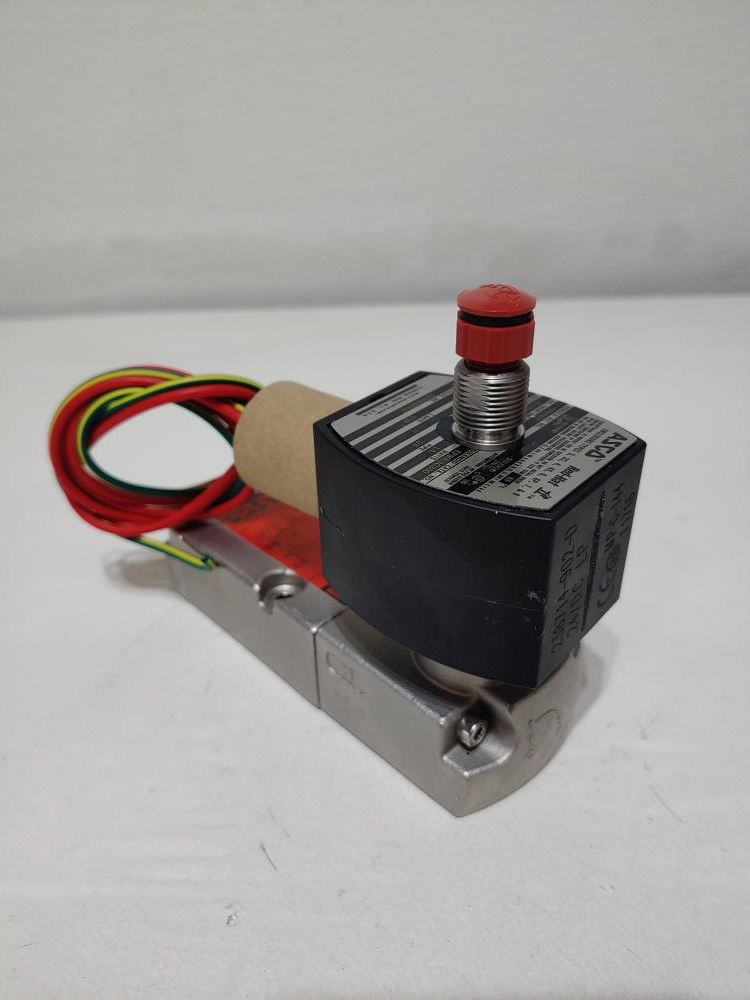 ASCO Red-Hat 1/4" 4-Way Pilot Solenoid Valve #EF8551G309