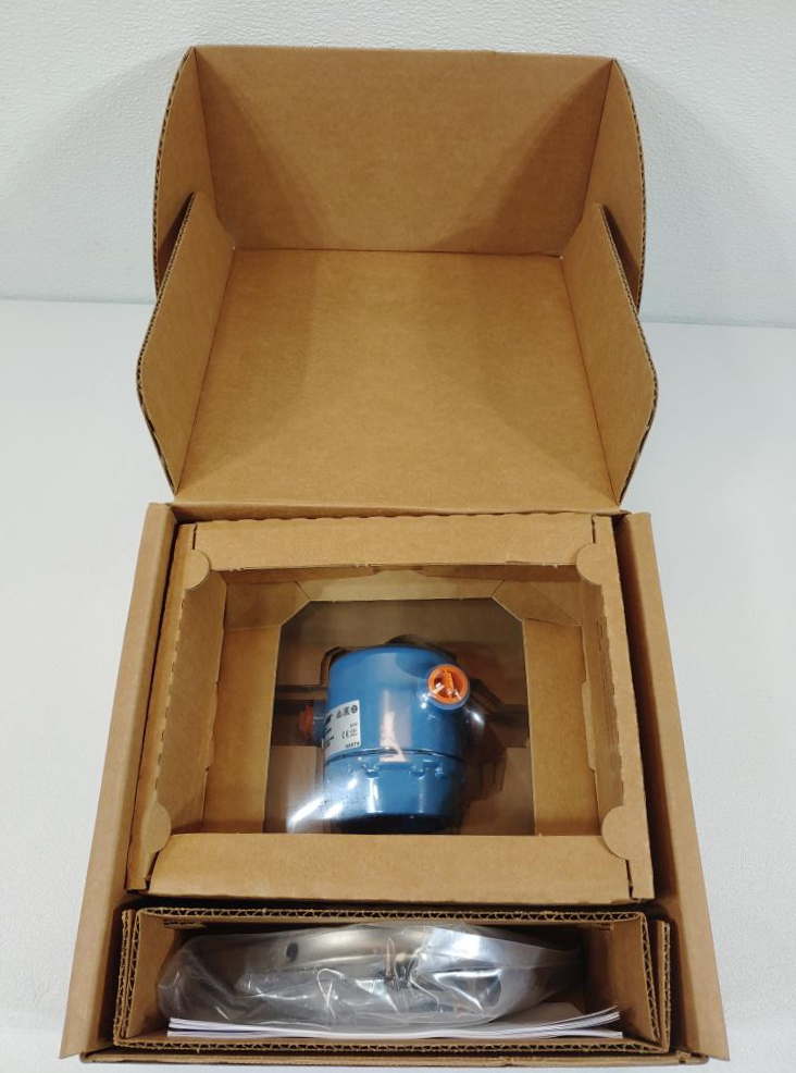 Rosemount 644 Temperature Transmitter Model 644HAK5J2B5M5