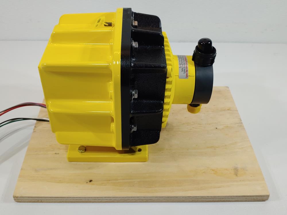 LMI Liquipro Electric Metering Pump Model E701-498SP
