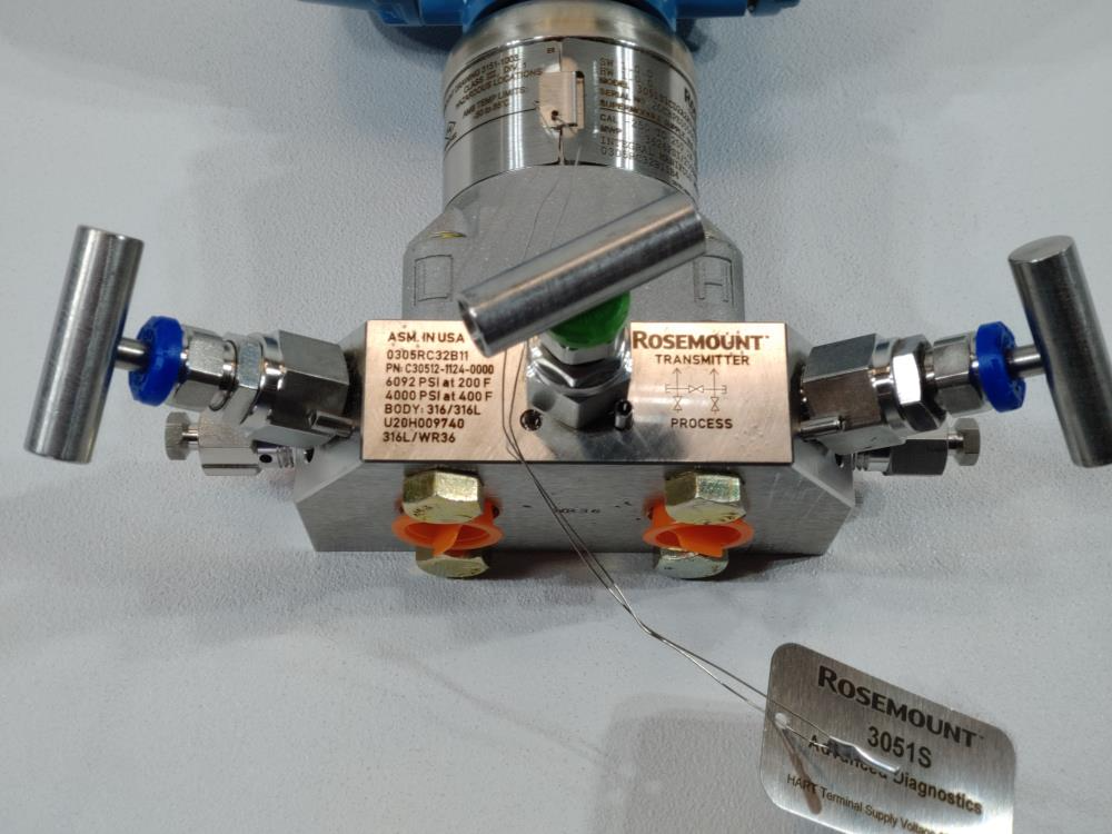 Rosemount Pressure Transmitter Model 3051S1CD2A2A11A1ADA2E5M5