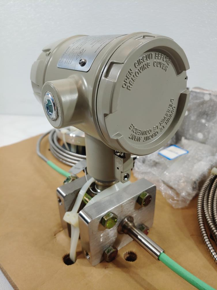 Honeywell ST3000 Smart Pressure Transmitter 2" 300 F316L Diaphragms