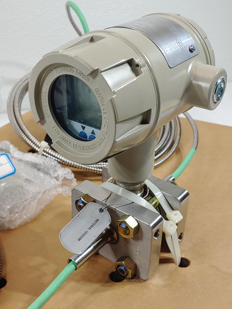 Honeywell ST3000 Smart Pressure Transmitter 2" 300 F316L Diaphragms