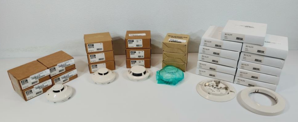 1 LOT Edwards Systems Technology & Fenwal Temperature & Smoke Sensors