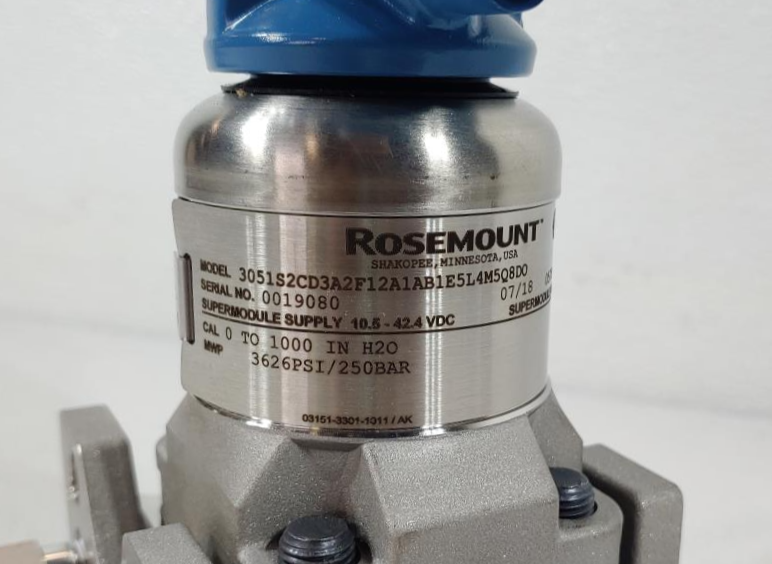 Rosemount 3051 Smart Pressure Transmitter Model 3051S2CD3A2F12AB1E5L4M5Q8D0
