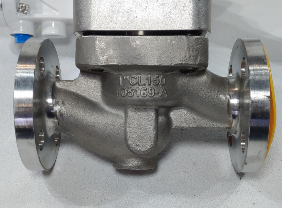 Flowserve Valtek 1" 150# CF8M MK 1 Globe Control Valve w/Logix 3200 Positioner