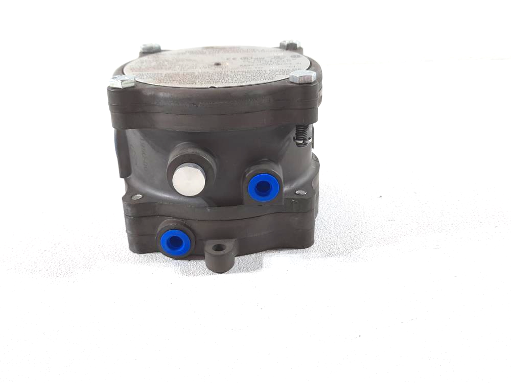 DWYER EXPLOSION PROOF DIFFERENTIAL PRESSURE SWITCH, CAT#: 1950-00-2F