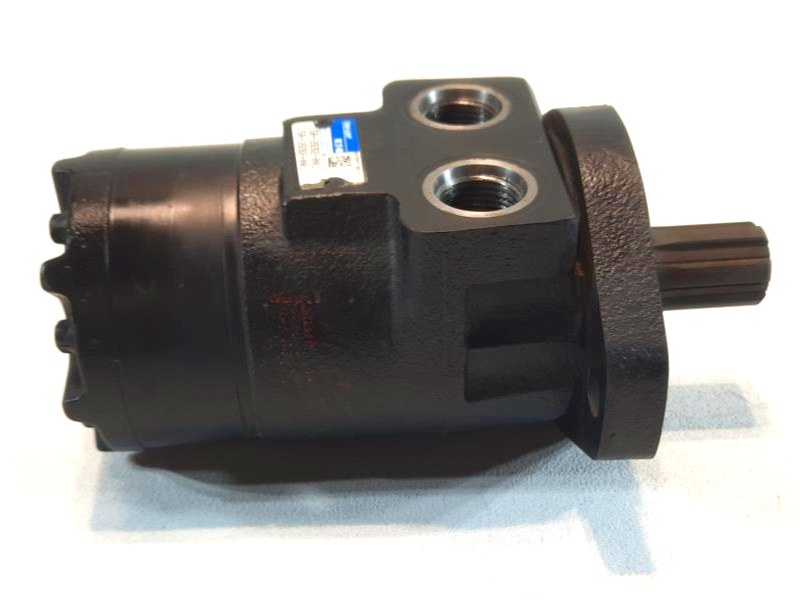 Eaton CharLynn Hydraulic Motor 1582692001