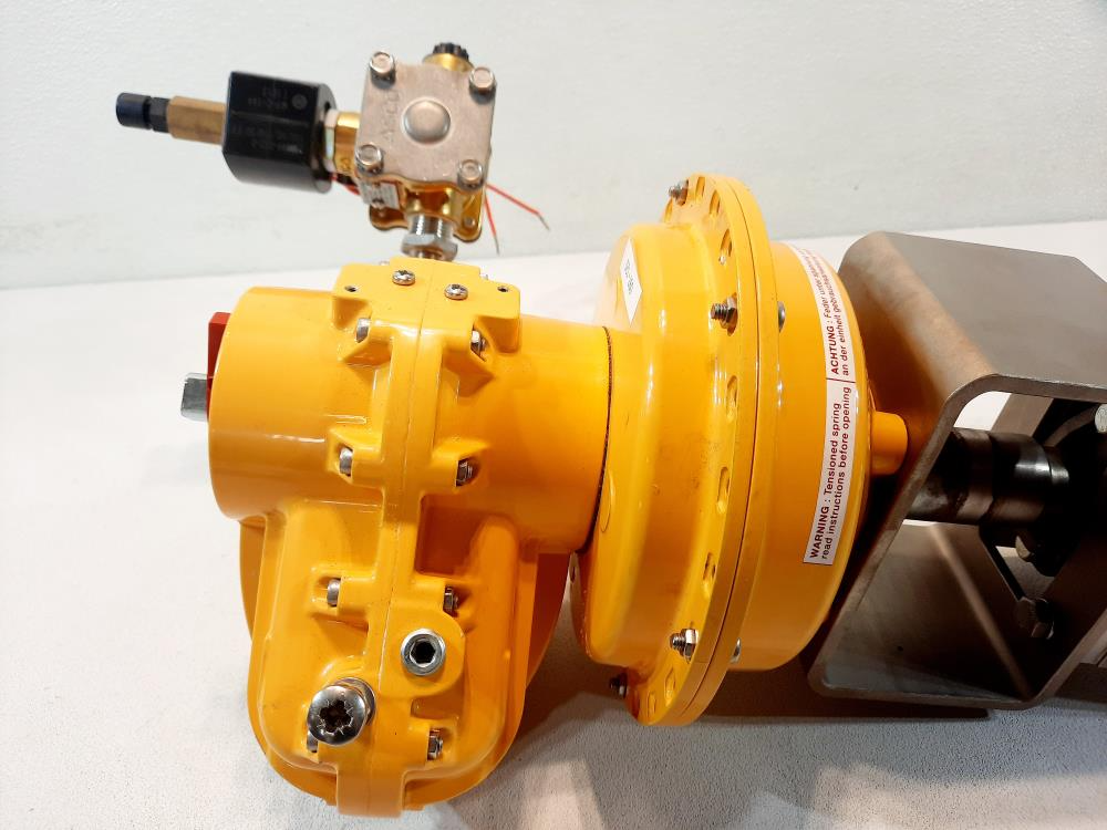 Flowserve  1"  300# CF8M Control Valve w/ Kinetrol Actuator