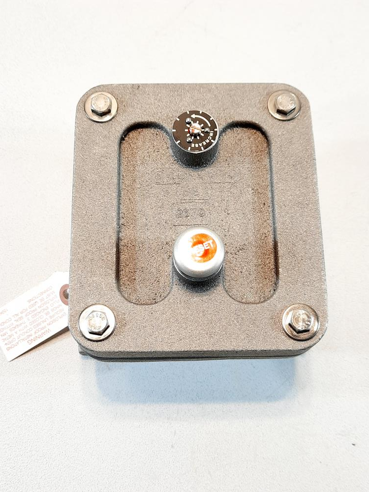 Robertshaw Vibraswitch  Model: 365A-D8