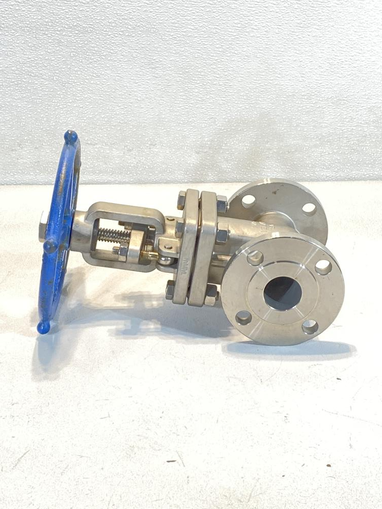 Velan 1-1/2" 150# CF8M gate Valve