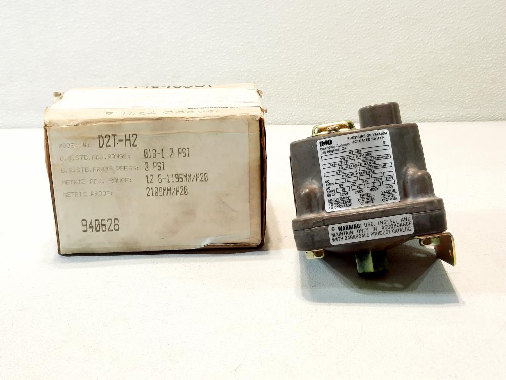 Barksdale D2T-H2 SS Pressure or Vacuum Actuated Switch