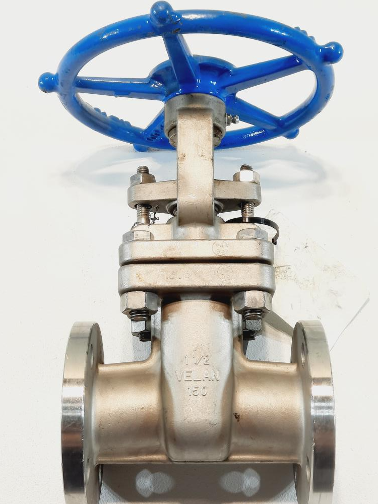 Velan 1-1/2" 150# CF8M Gate Valve Model: B