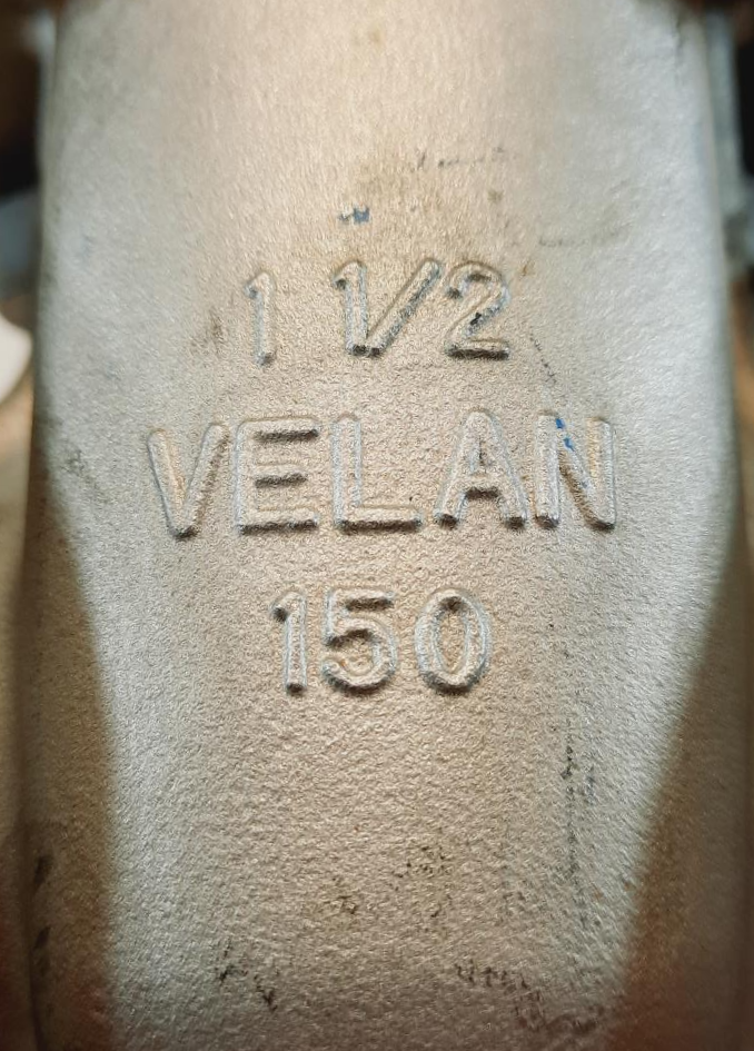 Velan 1-1/2" 150# CF8M Gate Valve Model: B