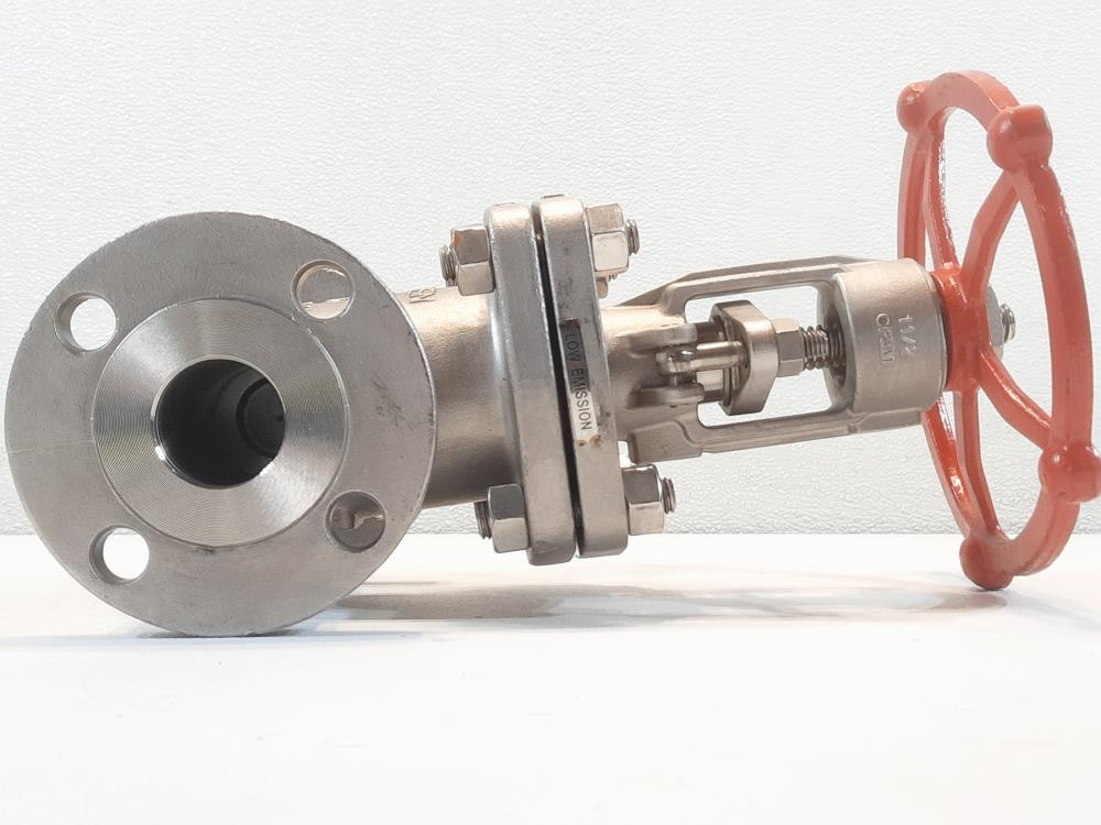 Warren 1-1/2" 150# CF8M Gate Valve FIG#: 1158