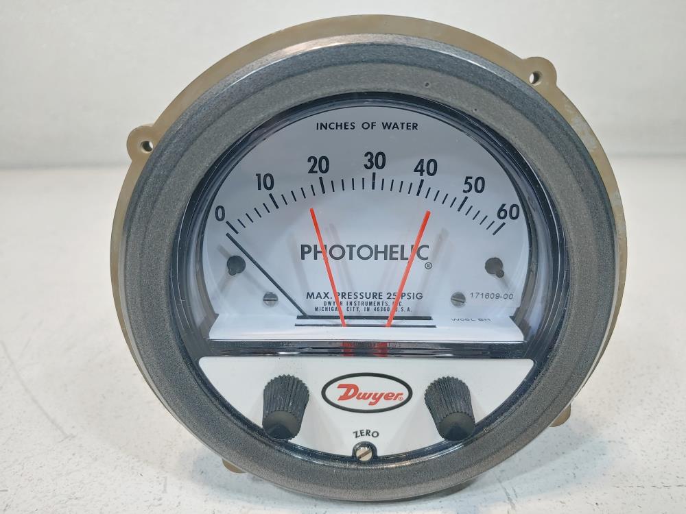 Dwyer 171609-00 Photohelic Pressure Switch Gauge  