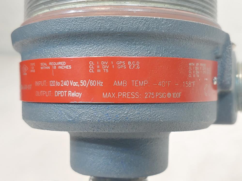 Magnetrol Ultrasonic Level Switch  XTD2-7D01-130/XTMA-A430-037