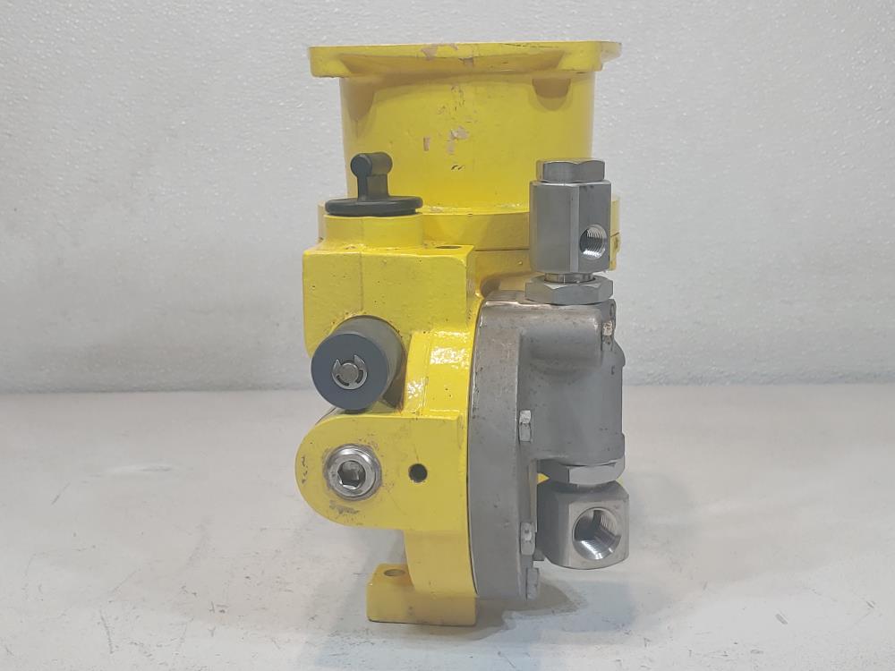 Milton Roy Metering Pump RJ15153XSESEM2NN, 5.10 GPH 925 PSI, 6.20 GPH 100 PSI