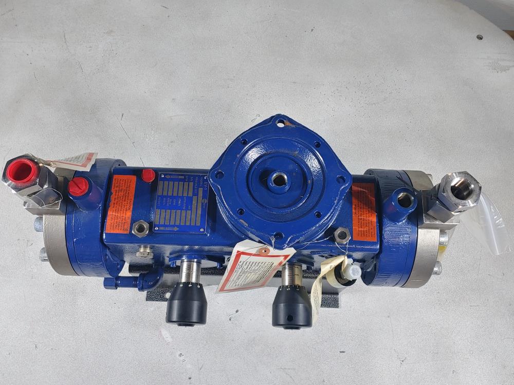 Milton Roy Durameter EV1 Duplex Metering Pump #E2-16115-68A91 w/ 3/4 HP Motor