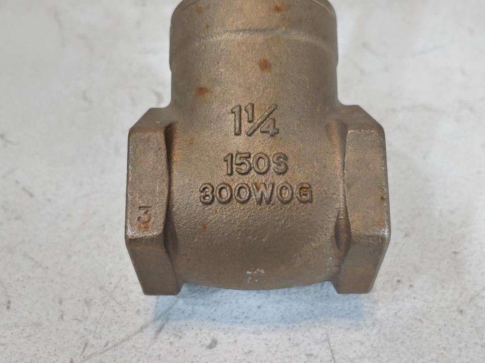 Kitz 1 -1/4" 150# Threaded Gate Valve