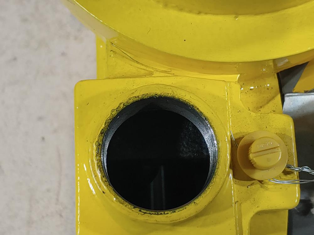 Milton Roy MRA Series Metering Pump w/ Leeson Motor 