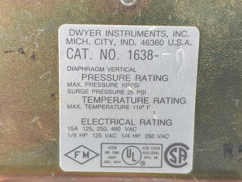 Dwyer Large Diaphragm Pressure Switch #1638-0 (Range 0.05-0.25" W.C.)