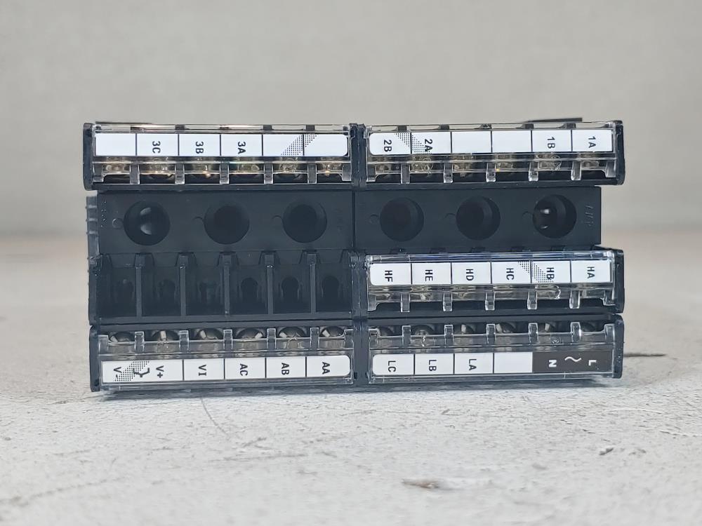 Schneider Eurotherm 2208 FM 100095 Process /Temperature Controller