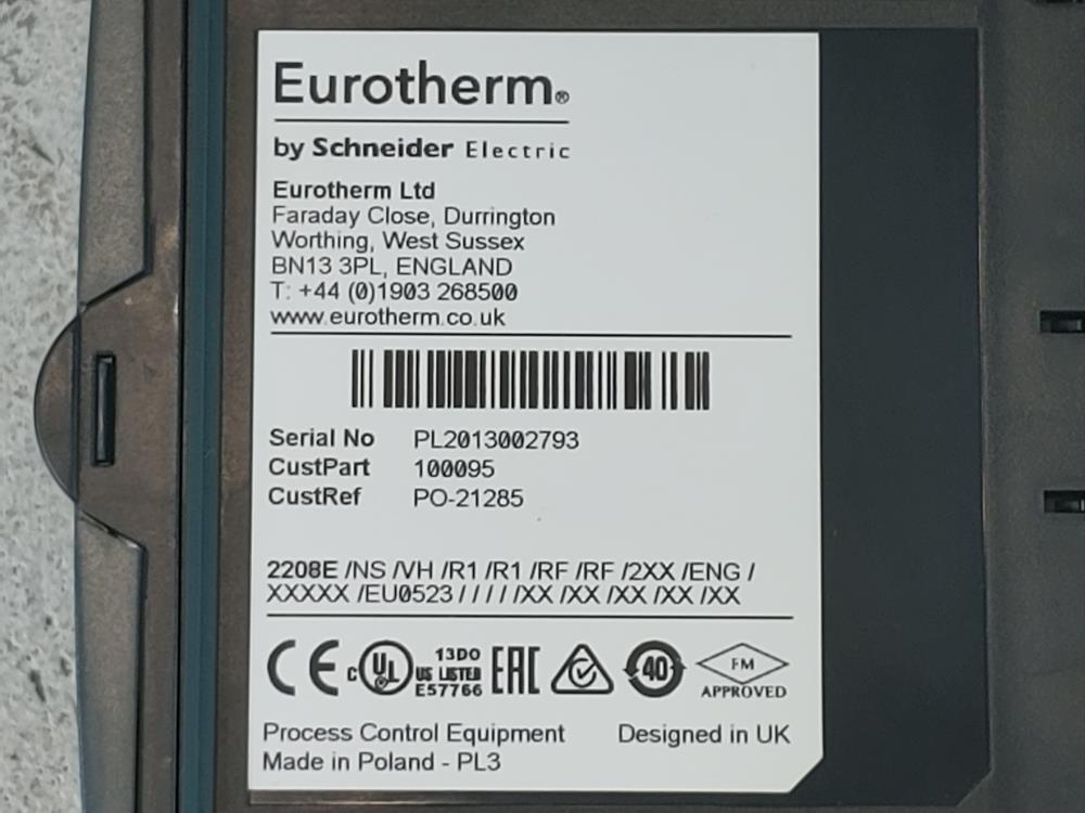 Schneider Eurotherm 2208 FM 100095 Process /Temperature Controller 