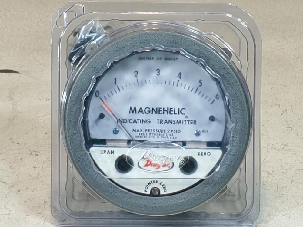 Dwyer 605-30 Magnehelic Differential Indicating Transmitter